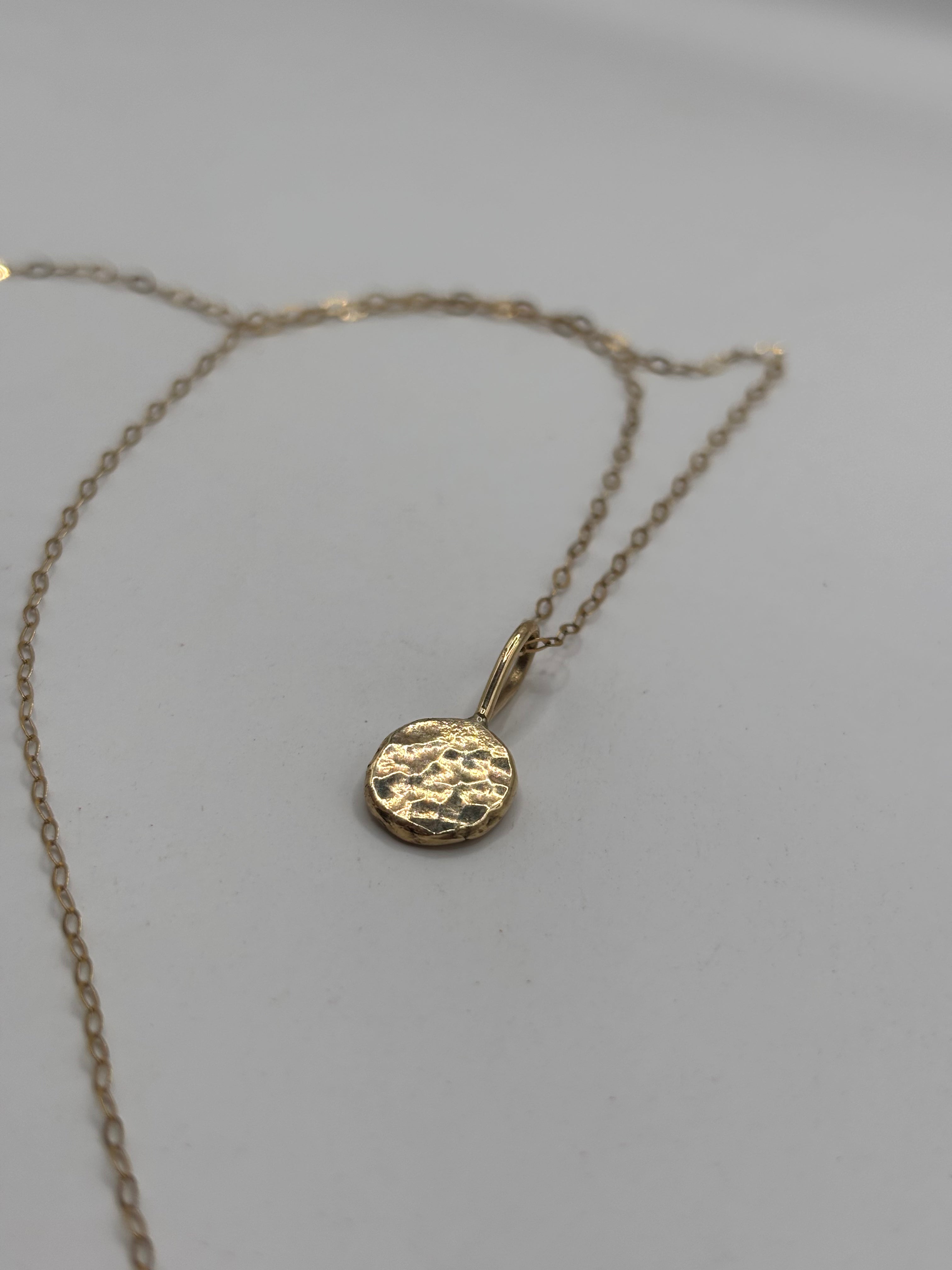 9ct Gold Pebble Necklace